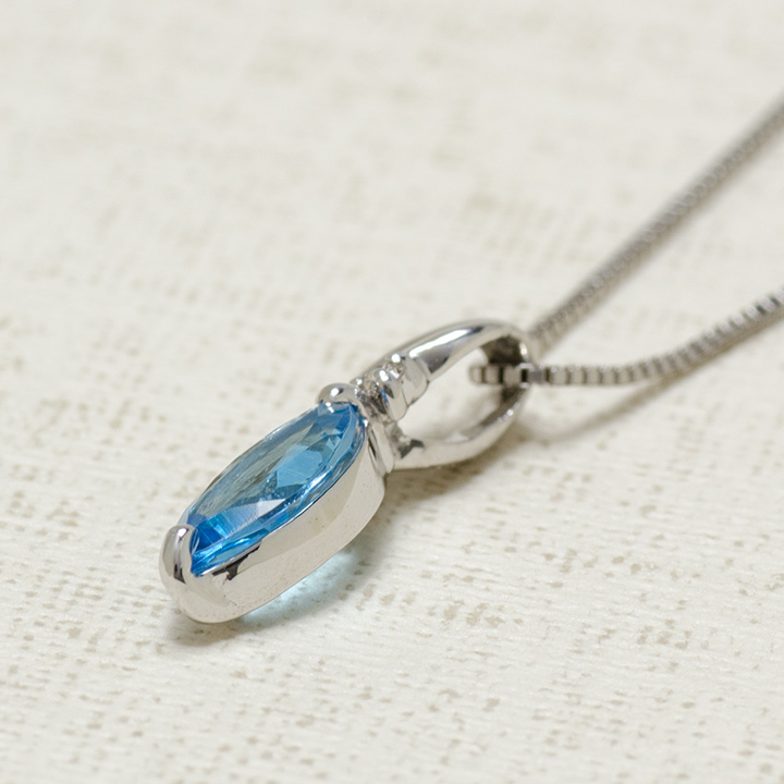 umu -アム- FINE JEWELRY STUIDIOスイスブルートパーズ ダイヤモンド ペンダントトップpn0070_kanban2.jpg