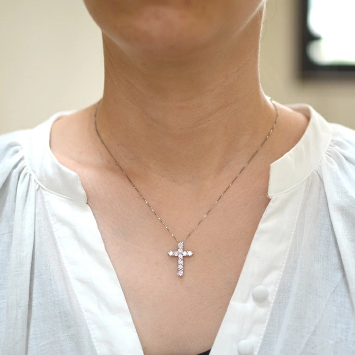 umu -アム- FINE JEWELRY STUIDIOK18 ダイヤモンド 0.3ct クロスモチーフ ペンダントトップpn0097_i2.jpg