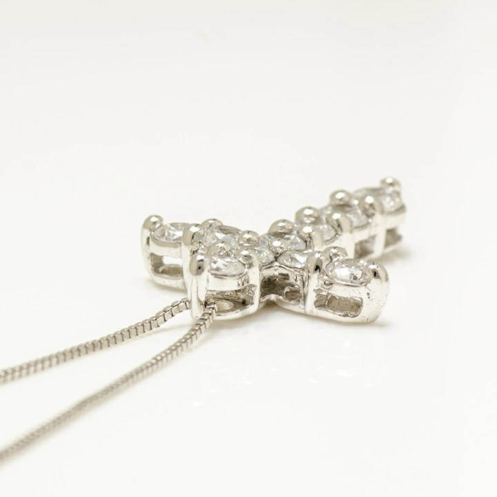 umu -アム- FINE JEWELRY STUIDIOK18 ダイヤモンド 0.3ct クロスモチーフ ペンダントトップpn0097_s.jpg