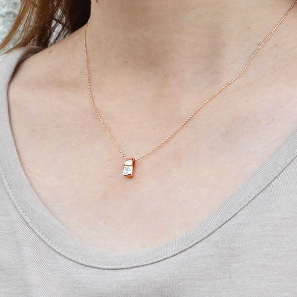 umu -アム- FINE JEWELRY STUIDIOK18 キュービックジルコニア ペンダントトップpn0108_i2.jpg