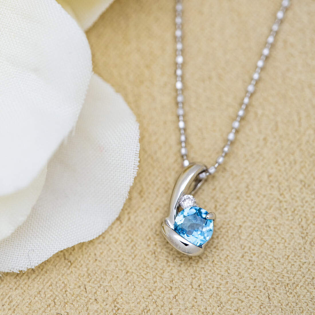 umu -アム- FINE JEWELRY STUIDIOサンタマリアアクアマリン ダイヤモンド ペンダントトップ 「chiarita」pn0110_1.jpg