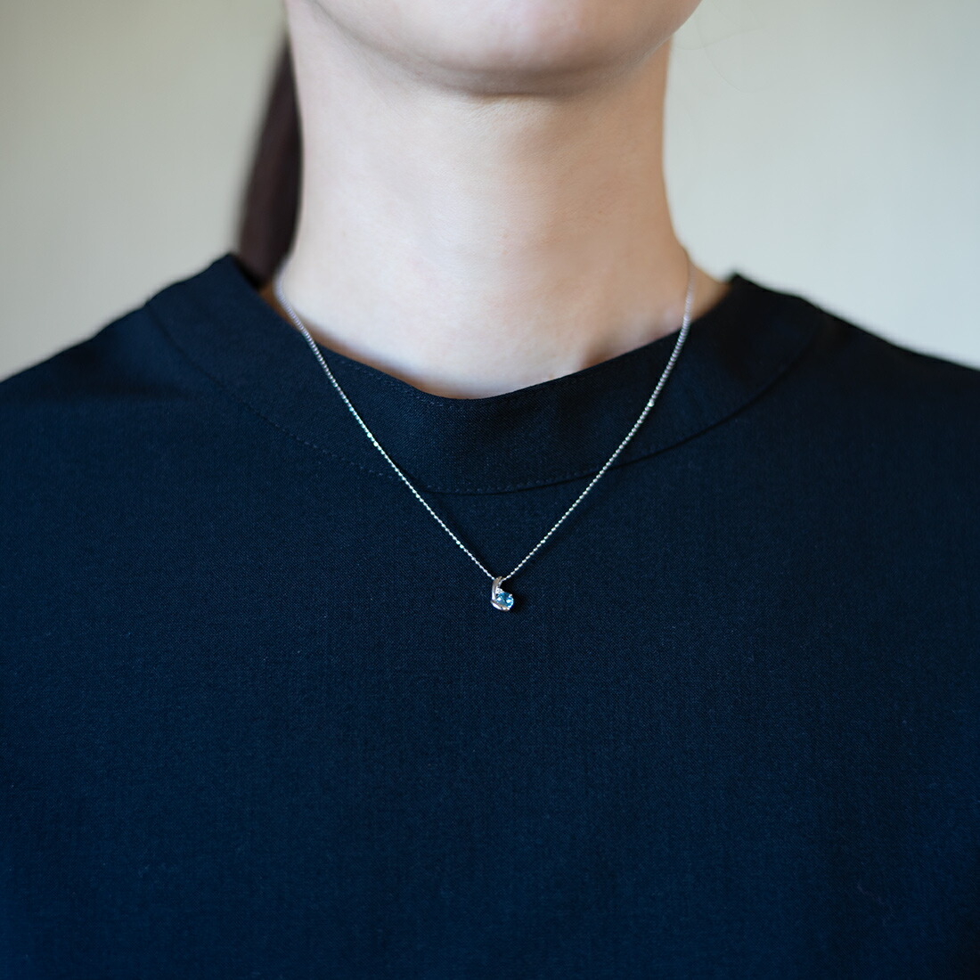 umu -アム- FINE JEWELRY STUIDIOサンタマリアアクアマリン ダイヤモンド ペンダントトップ 「chiarita」pn0110_i2.jpg