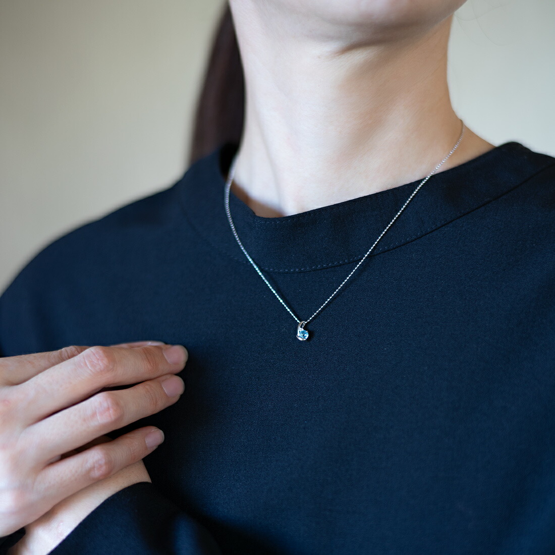 umu -アム- FINE JEWELRY STUIDIOサンタマリアアクアマリン ダイヤモンド ペンダントトップ 「chiarita」pn0110_i3.jpg