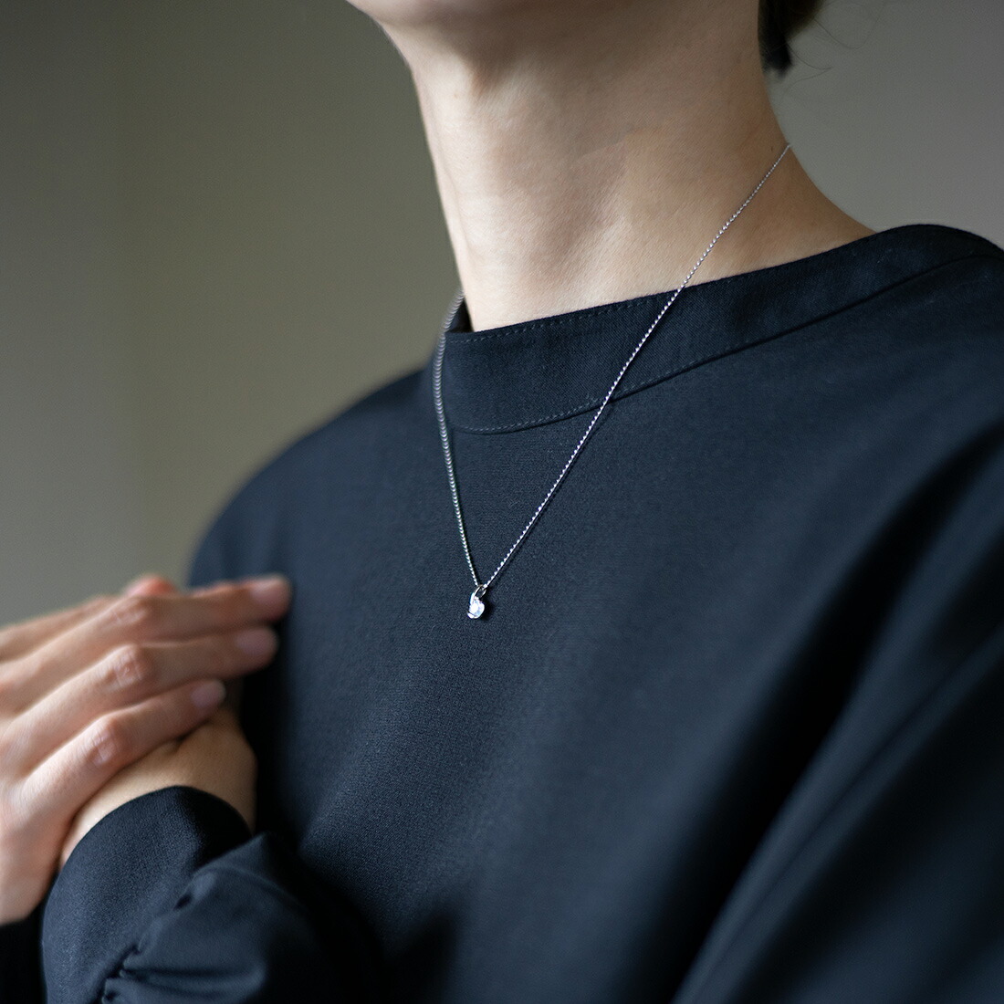 umu -アム- FINE JEWELRY STUIDIOブルームーンストーン ダイヤモンド ペンダントトップ 「chiarita」pn0111_i3.jpg