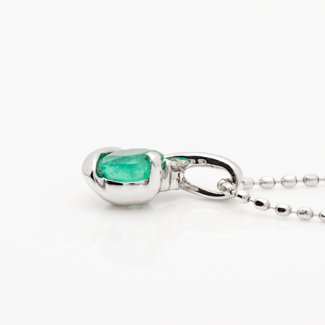 umu -アム- FINE JEWELRY STUIDIOエメラルド ダイヤモンド ペンダントトップ 「chiarita」pn0112_s.jpg