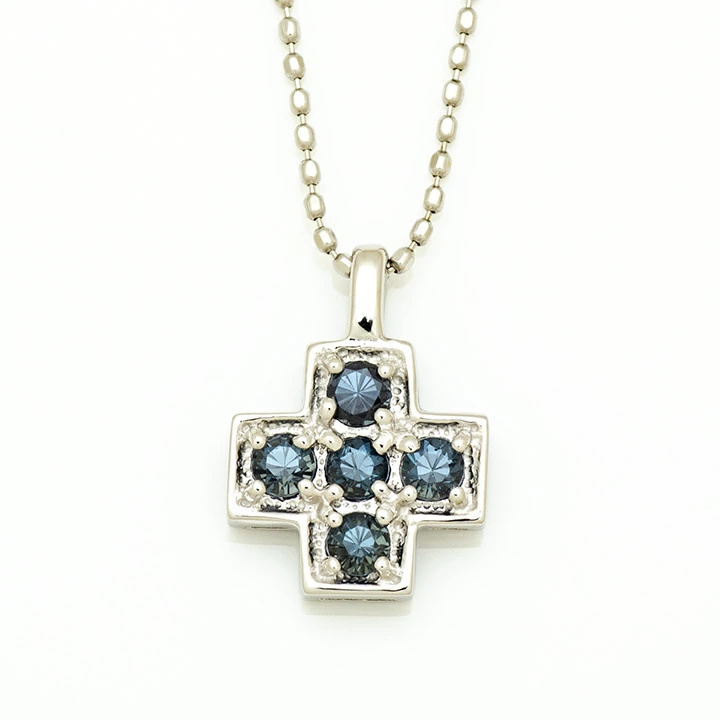 umu -アム- FINE JEWELRY STUIDIOカラーチェンジガーネット クロスモチーフ ペンダントトップpn0122_m.jpg