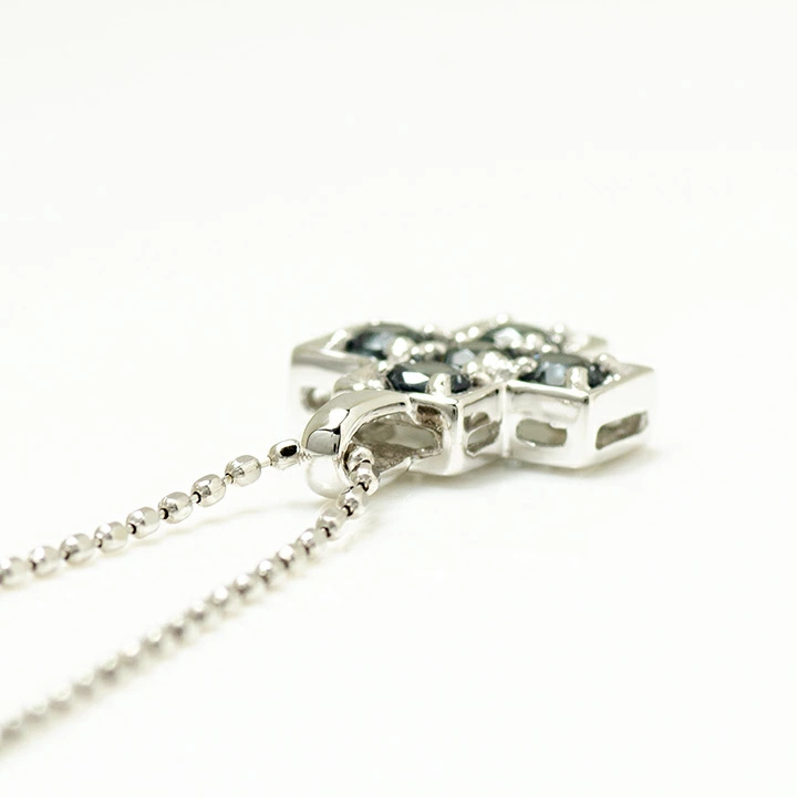 umu -アム- FINE JEWELRY STUIDIOカラーチェンジガーネット クロスモチーフ ペンダントトップpn0122_s.jpg