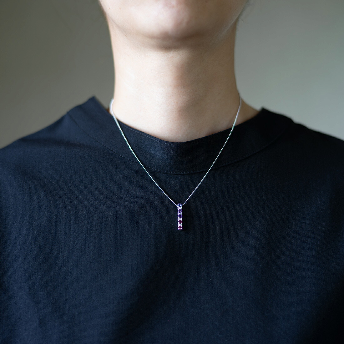 umu -アム- FINE JEWELRY STUIDIOフェミニンカラー ダイヤモンド アイライン ペンダントトップpn0128_i2.jpg