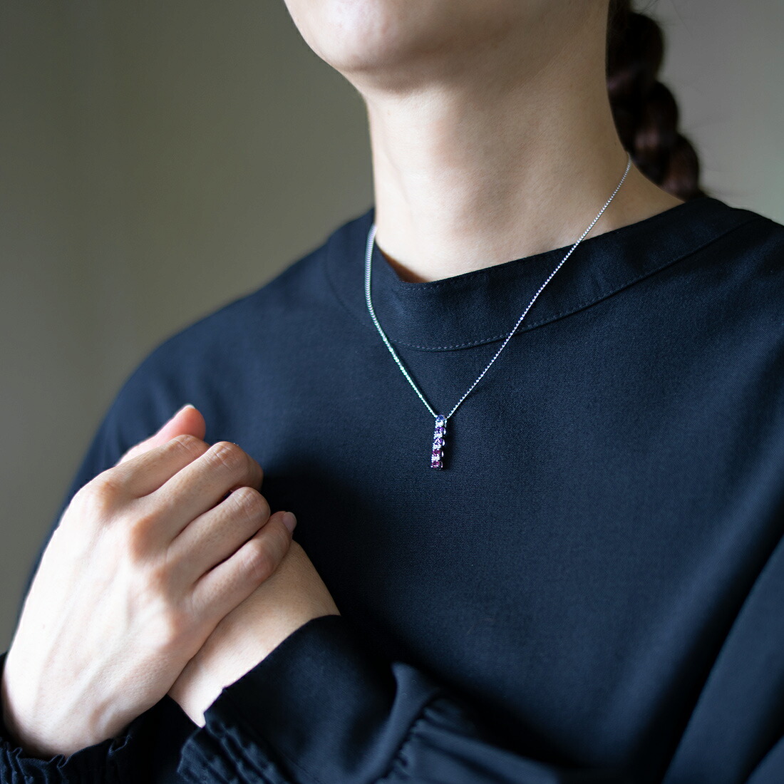 umu -アム- FINE JEWELRY STUIDIOフェミニンカラー ダイヤモンド アイライン ペンダントトップpn0128_i3.jpg
