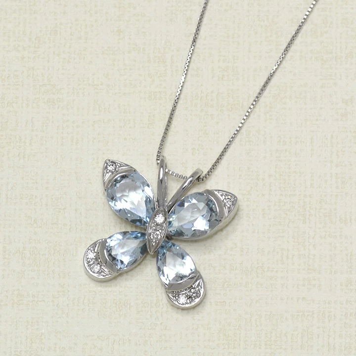 umu -アム- FINE JEWELRY STUIDIOアクアマリン ダイヤモンド バタフライ ペンダントトップpn0148_kanban2.jpg