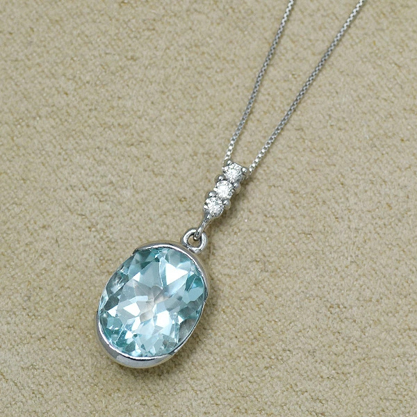 umu -アム- FINE JEWELRY STUIDIOアクアマリン ダイヤモンド ペンダントトップpn0151_kanban2.jpg