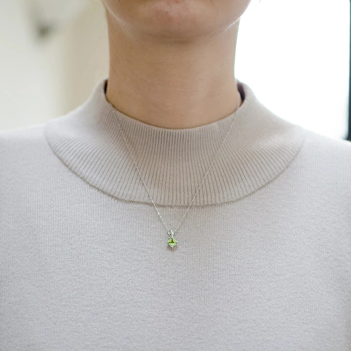 umu -アム- FINE JEWELRY STUIDIOペリドット ペンダントトップ 「liana」pn0205_i2.jpg
