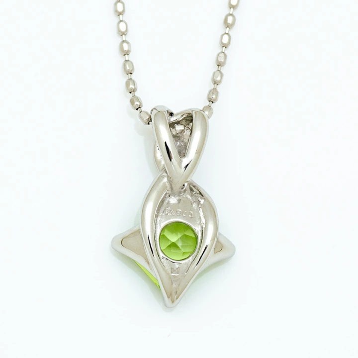 umu -アム- FINE JEWELRY STUIDIOペリドット ペンダントトップ 「liana」pn0205_u.jpg