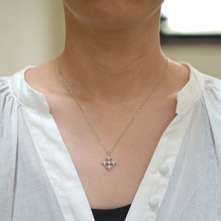 umu -アム- FINE JEWELRY STUIDIOK18 ダイヤモンド クロス ペンダントトップ 「alone」pn0225_i2.jpg