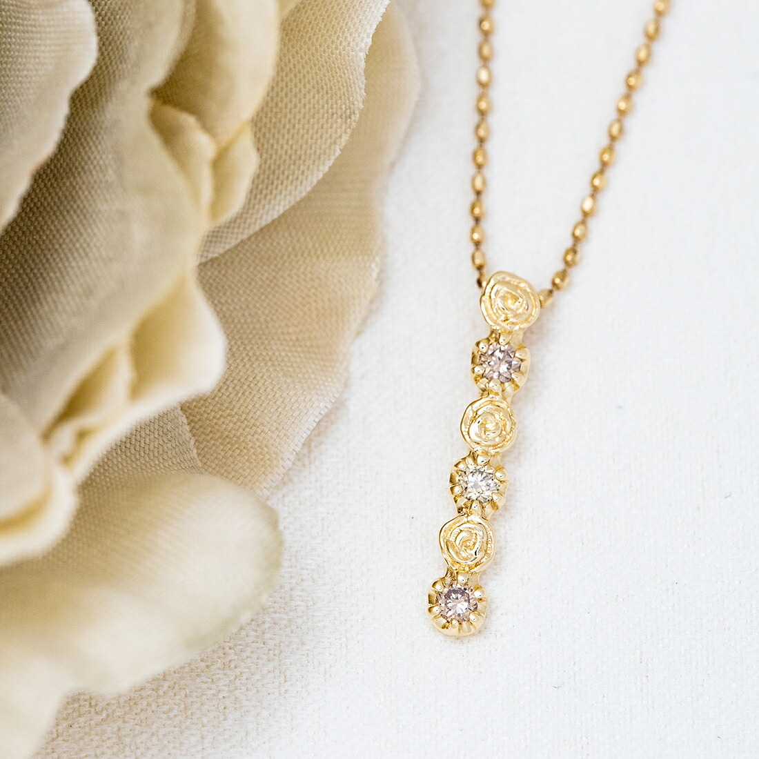 umu -アム- FINE JEWELRY STUIDIOブラウンダイヤモンド バラモチーフ ペンダントトップ 「rosa」pn0249_1.jpg
