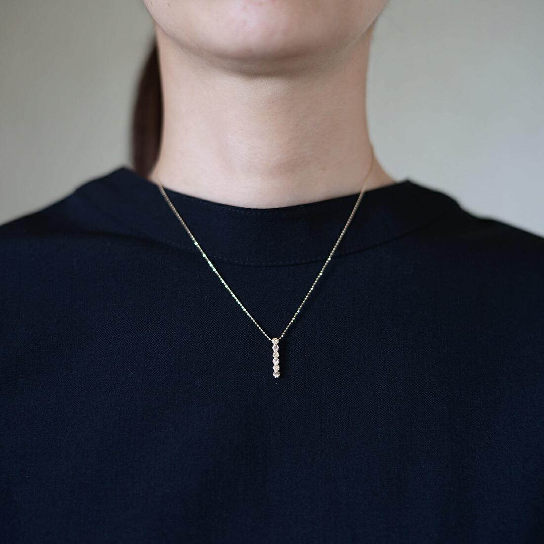 umu -アム- FINE JEWELRY STUIDIOブラウンダイヤモンド バラモチーフ ペンダントトップ 「rosa」pn0249_i2.jpg