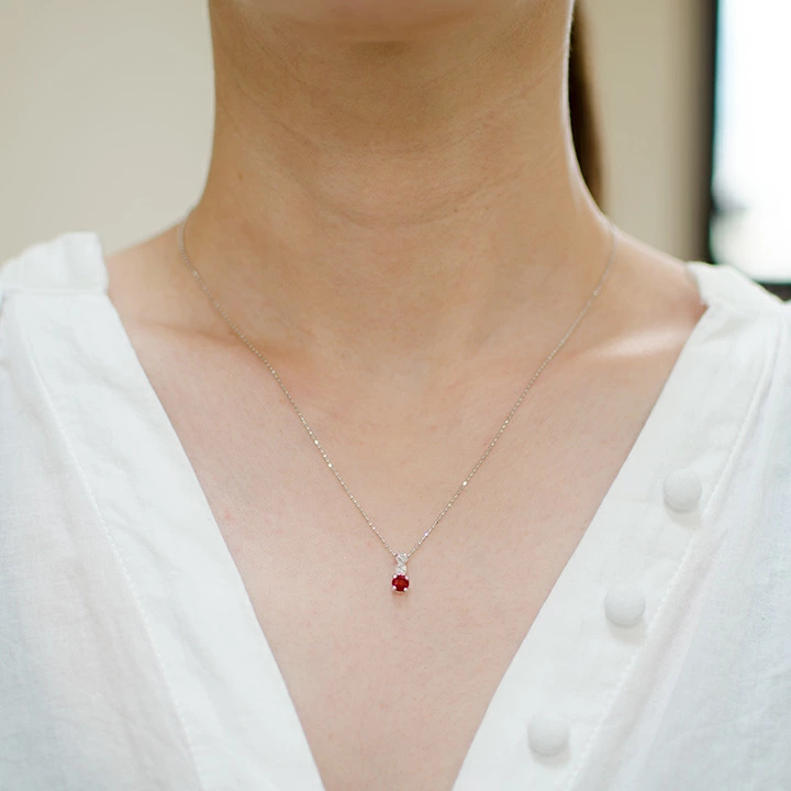 umu -アム- FINE JEWELRY STUIDIOアンデシン バラモチーフ ペンダントトップ 「rosa」pn0253_i2.jpg