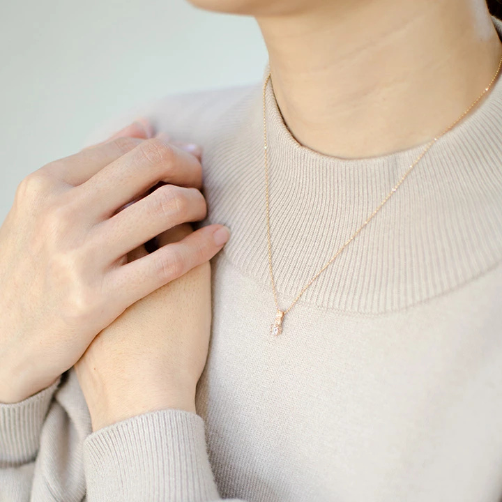 umu -アム- FINE JEWELRY STUIDIOモルガナイト バラモチーフ ペンダントトップ 「rosa」pn0254_i3.jpg