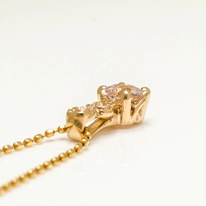 umu -アム- FINE JEWELRY STUIDIOモルガナイト バラモチーフ ペンダントトップ 「rosa」pn0254_s.jpg