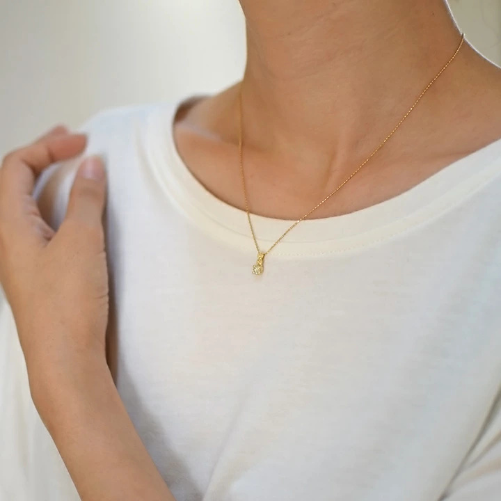 umu -アム- FINE JEWELRY STUIDIOダイヤモンド バラモチーフ ペンダントトップ 「rosa」pn0258_i3.jpg