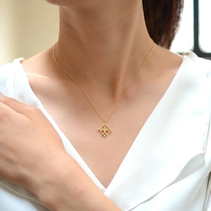 umu -アム- FINE JEWELRY STUIDIOマンダリンガーネット クロス ペンダントトップ 「alone」pn0259_i3.jpg