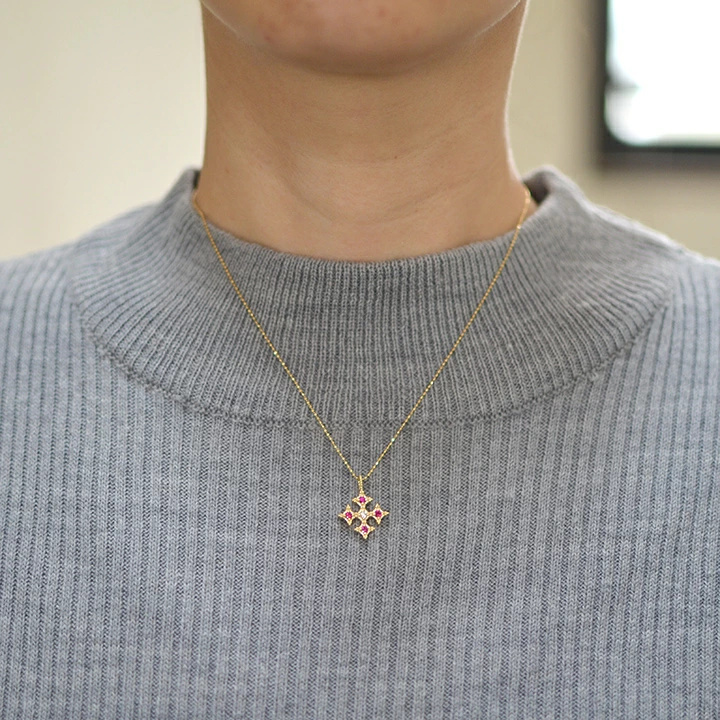 umu -アム- FINE JEWELRY STUIDIOルビー ダイヤ クロス ペンダントトップ 「alone」pn0266_i2.jpg