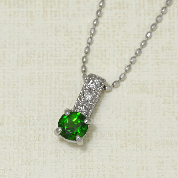 umu -アム- FINE JEWELRY STUIDIOクロムダイオプサイト ダイヤ ペントップ 「fiorito」pn0268_kanban2.jpg