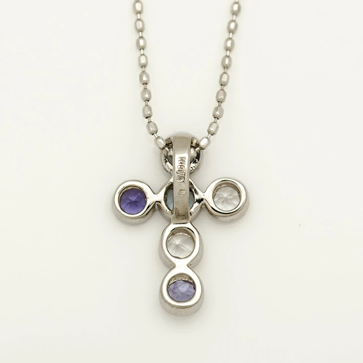 umu -アム- FINE JEWELRY STUIDIOクールカラー クロスモチーフ ペンダントトップ 「dolce」pn0283_u.jpg