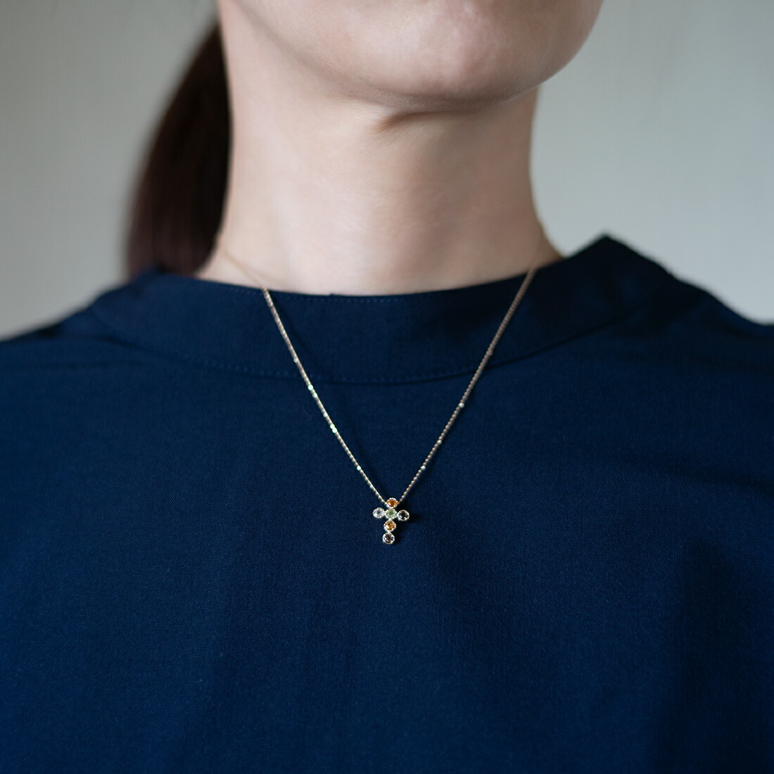 umu -アム- FINE JEWELRY STUIDIOアースカラー クロスモチーフ ペンダントトップ 「dolce」pn0286_i2.jpg