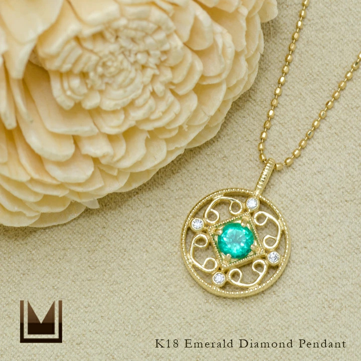 umu -アム- FINE JEWELRY STUIDIOエメラルド ダイヤモンド ペンダントトップ 「valzer」pn0307_1.jpg