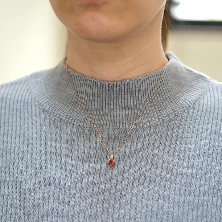 umu -アム- FINE JEWELRY STUIDIOガーネット ペンダントトップ 「liana」pn0330_i2.jpg