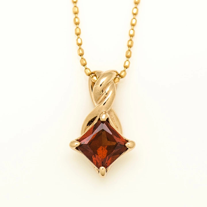 umu -アム- FINE JEWELRY STUIDIOガーネット ペンダントトップ 「liana」pn0330_m.jpg