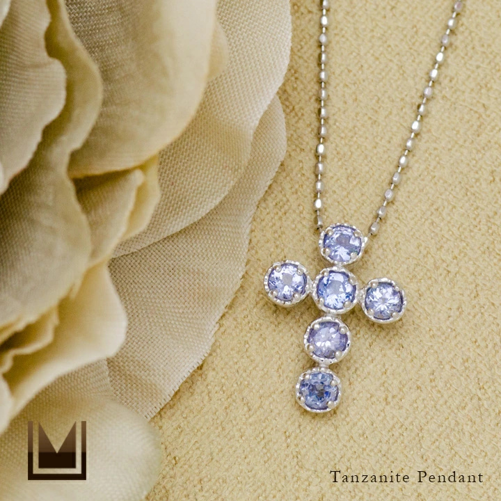 umu -アム- FINE JEWELRY STUIDIOタンザナイト クロスモチーフ ペンダントトップ 「dolce」pn0339_1.jpg