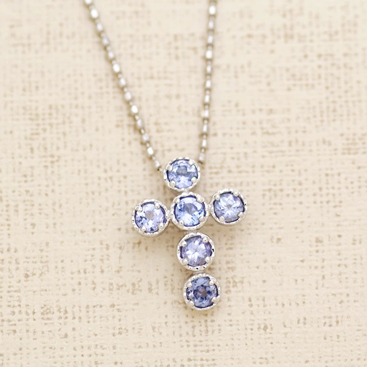 umu -アム- FINE JEWELRY STUIDIOタンザナイト クロスモチーフ ペンダントトップ 「dolce」pn0339_kanban2.jpg