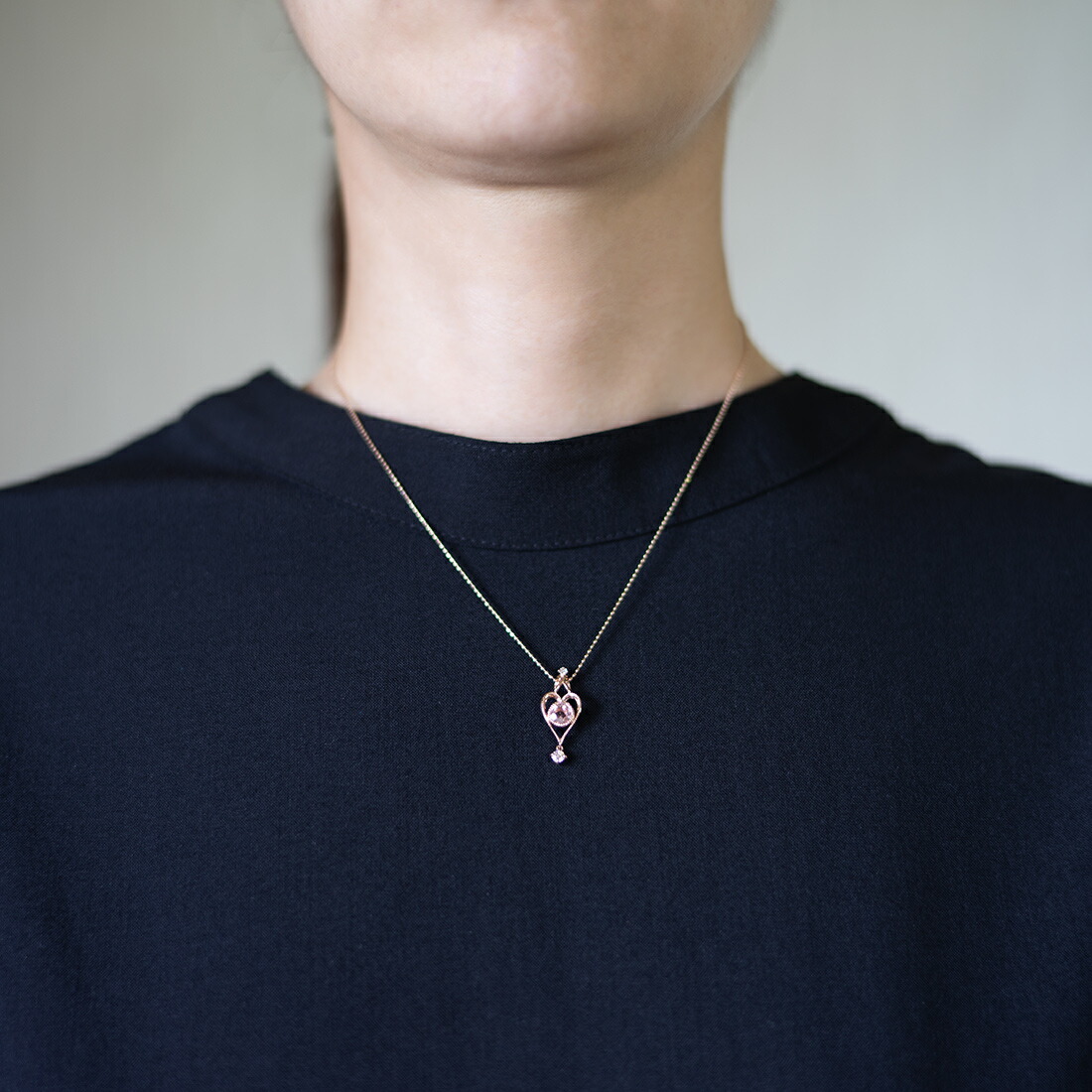 umu -アム- FINE JEWELRY STUIDIOモルガナイト ダイヤモンド ペンダントトップ 「angela」pn0343_i2.jpg