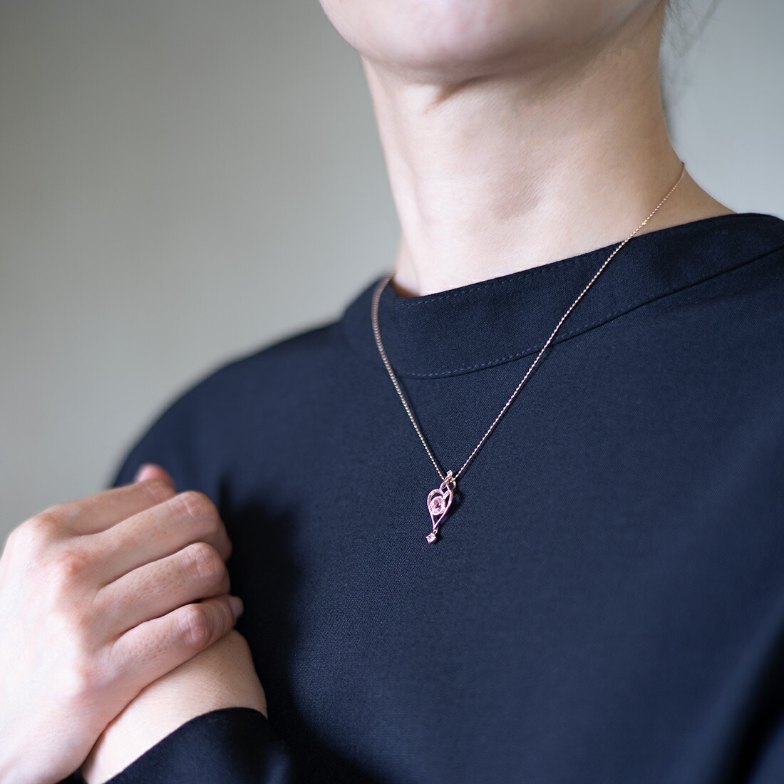 umu -アム- FINE JEWELRY STUIDIOモルガナイト ダイヤモンド ペンダントトップ 「angela」pn0343_i3.jpg