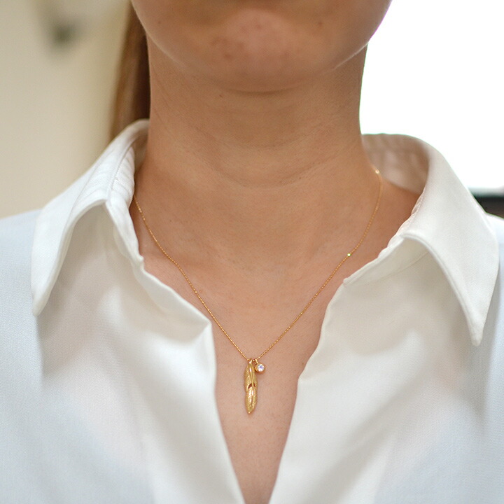 umu -アム- FINE JEWELRY STUIDIOK18 ブルームーンストーン フェザー ペンダント 「egretta」pn0379_i2.jpg