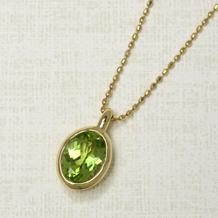 umu -アム- FINE JEWELRY STUIDIOペリドット ペンダントトップ 「ignudo」pn0405_kanban2.jpg