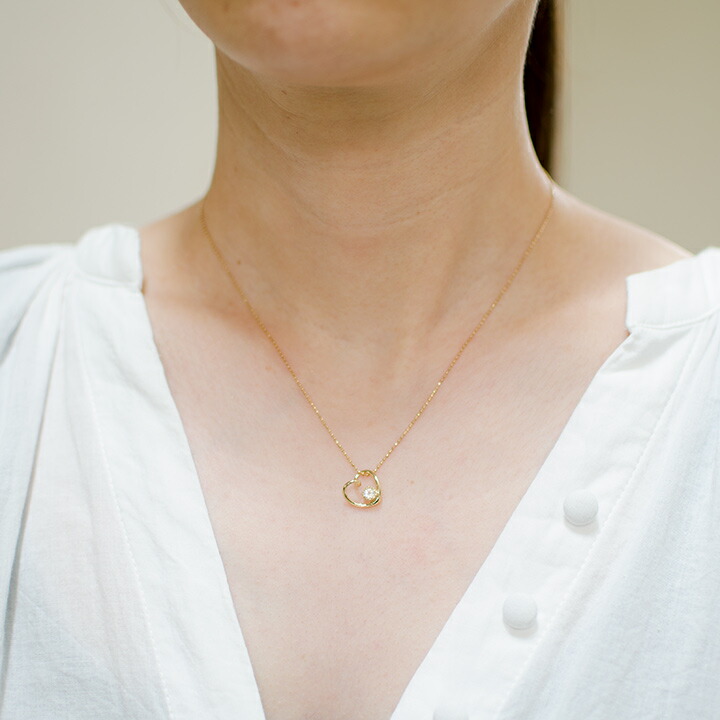 umu -アム- FINE JEWELRY STUIDIOブルームーンストーン オープンハート ペンダントトップ 「molla」pn0408_i2.jpg