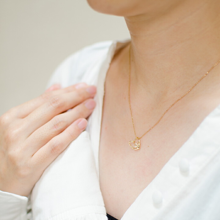 umu -アム- FINE JEWELRY STUIDIOブルームーンストーン オープンハート ペンダントトップ 「molla」pn0408_i3.jpg