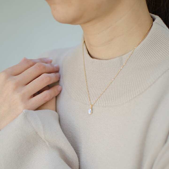 umu -アム- FINE JEWELRY STUIDIOブルームーンストーン ペンダントトップ 「naturale」pn0436_i3.jpg