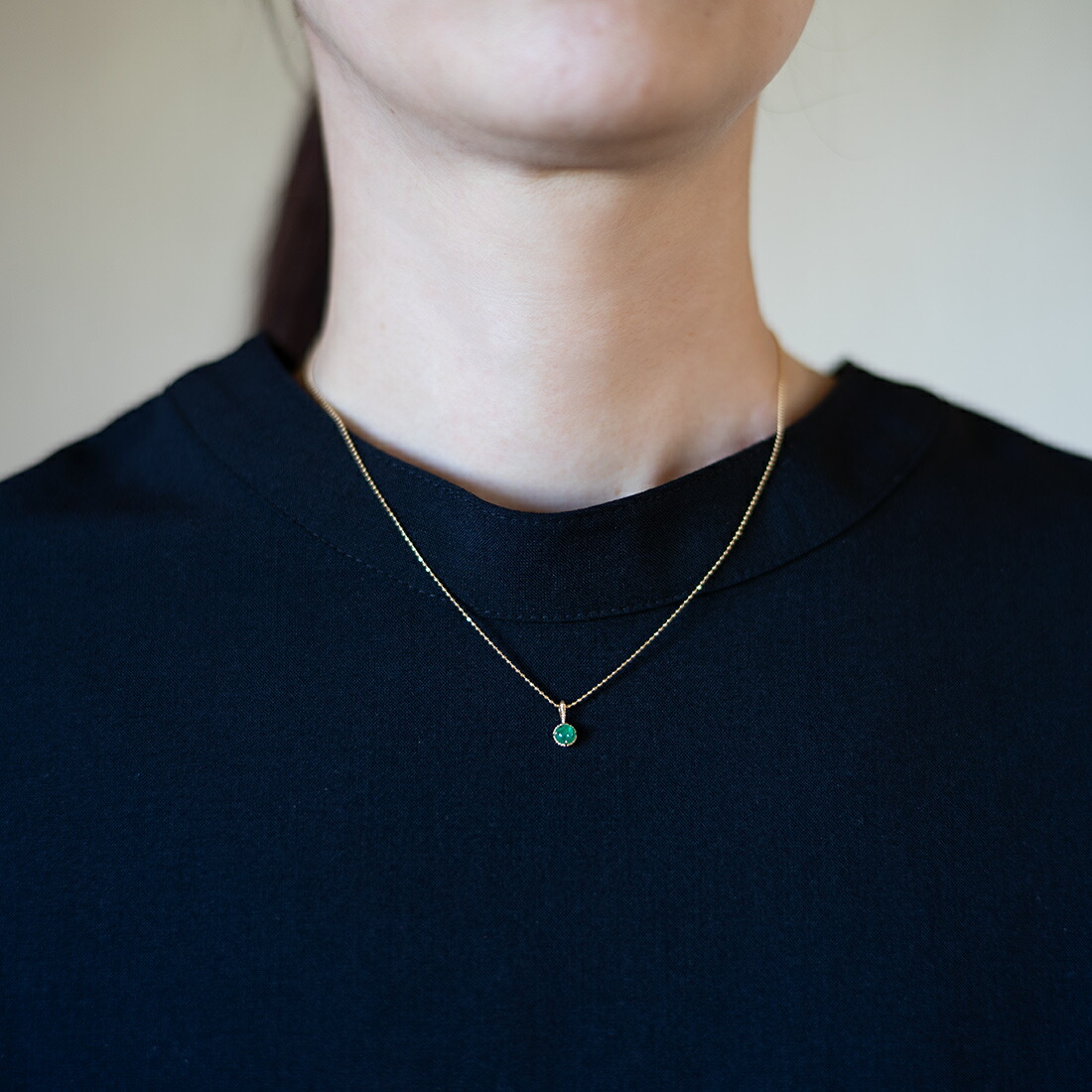 umu -アム- FINE JEWELRY STUIDIOカボション エメラルド ペンダントトップ 「amaretto」pn0445_i2.jpg