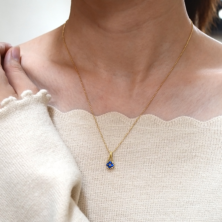 umu -アム- FINE JEWELRY STUIDIOブルーサファイア ダイヤモンド ペンダントトップ 「bouquet」pn0468_i3.jpg