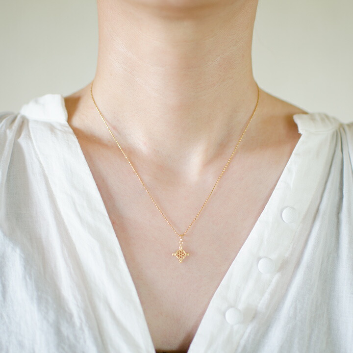 umu -アム- FINE JEWELRY STUIDIOイエローサファイア ペンダントトップ 「rosone」pn0474_i2.jpg