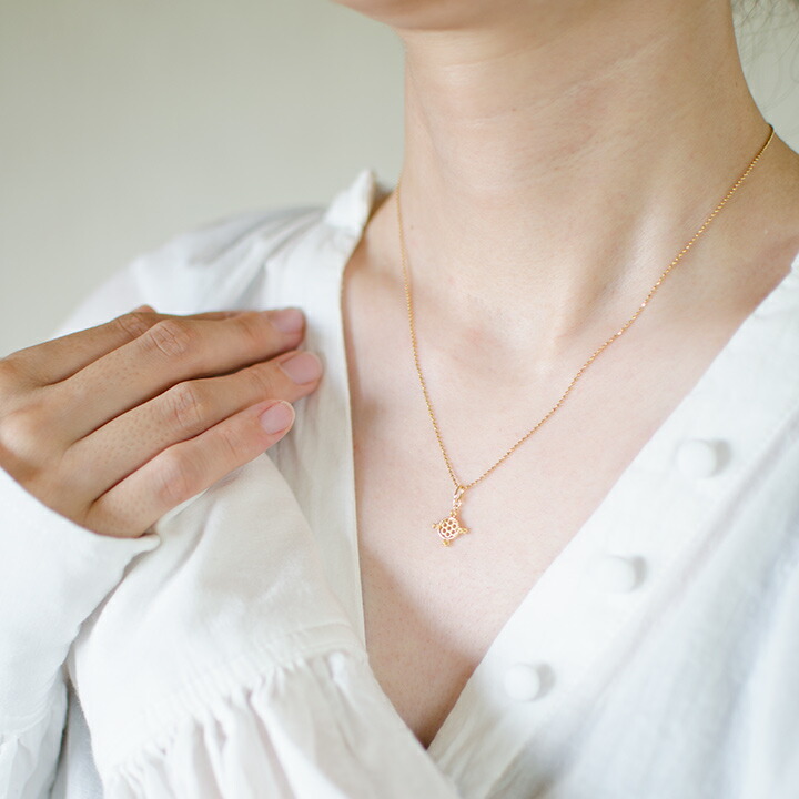 umu -アム- FINE JEWELRY STUIDIOイエローサファイア ペンダントトップ 「rosone」pn0474_i3.jpg