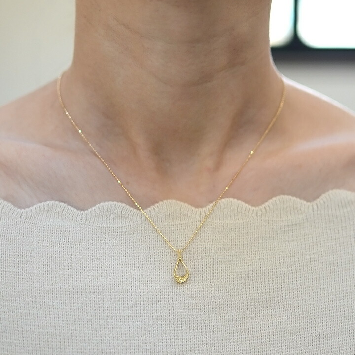 umu -アム- FINE JEWELRY STUIDIOイエローサファイア ペンダントトップ 「stilla」pn0479_i2.jpg