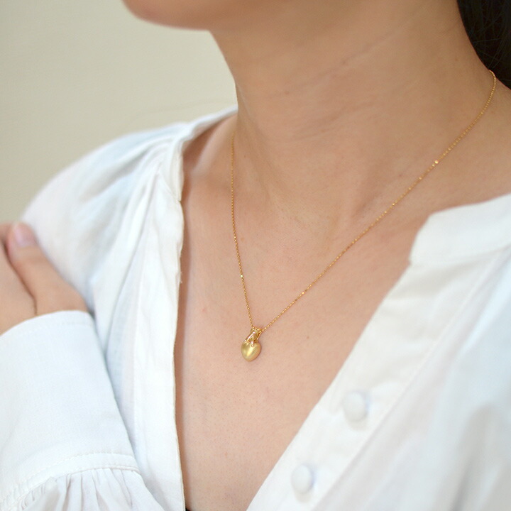 umu -アム- FINE JEWELRY STUIDIOハートモチーフ ペンダントトップ 「caro」pn0490_i3.jpg