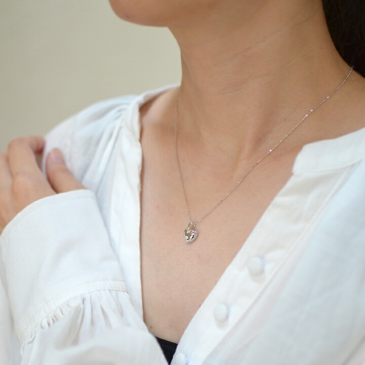 umu -アム- FINE JEWELRY STUIDIOダイヤモンド ハートモチーフ ペンダントトップ 「caro」pn0491_i3.jpg