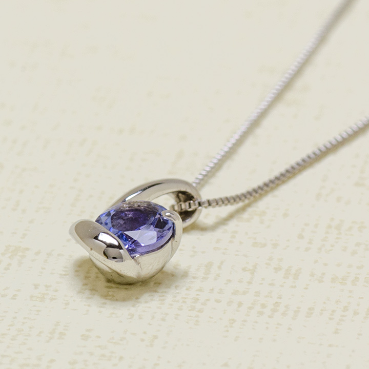umu -アム- FINE JEWELRY STUIDIOK18 タンザナイト ダイヤモンド ペンダントトップ 「chiarita」pn0558_kanban2.jpg