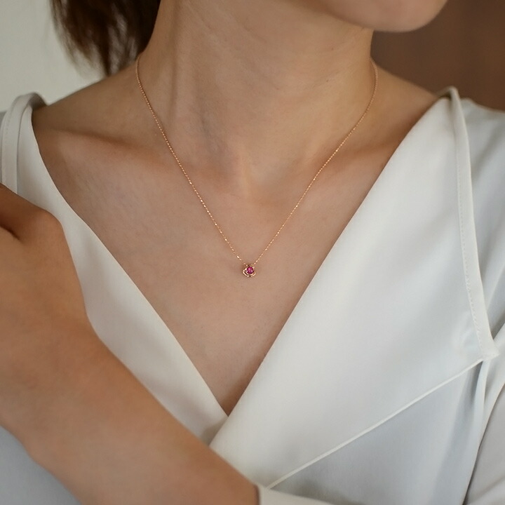 umu -アム- FINE JEWELRY STUIDIOルビー ローズ ペンダントトップ 「romancita」pn0577_i3.jpg